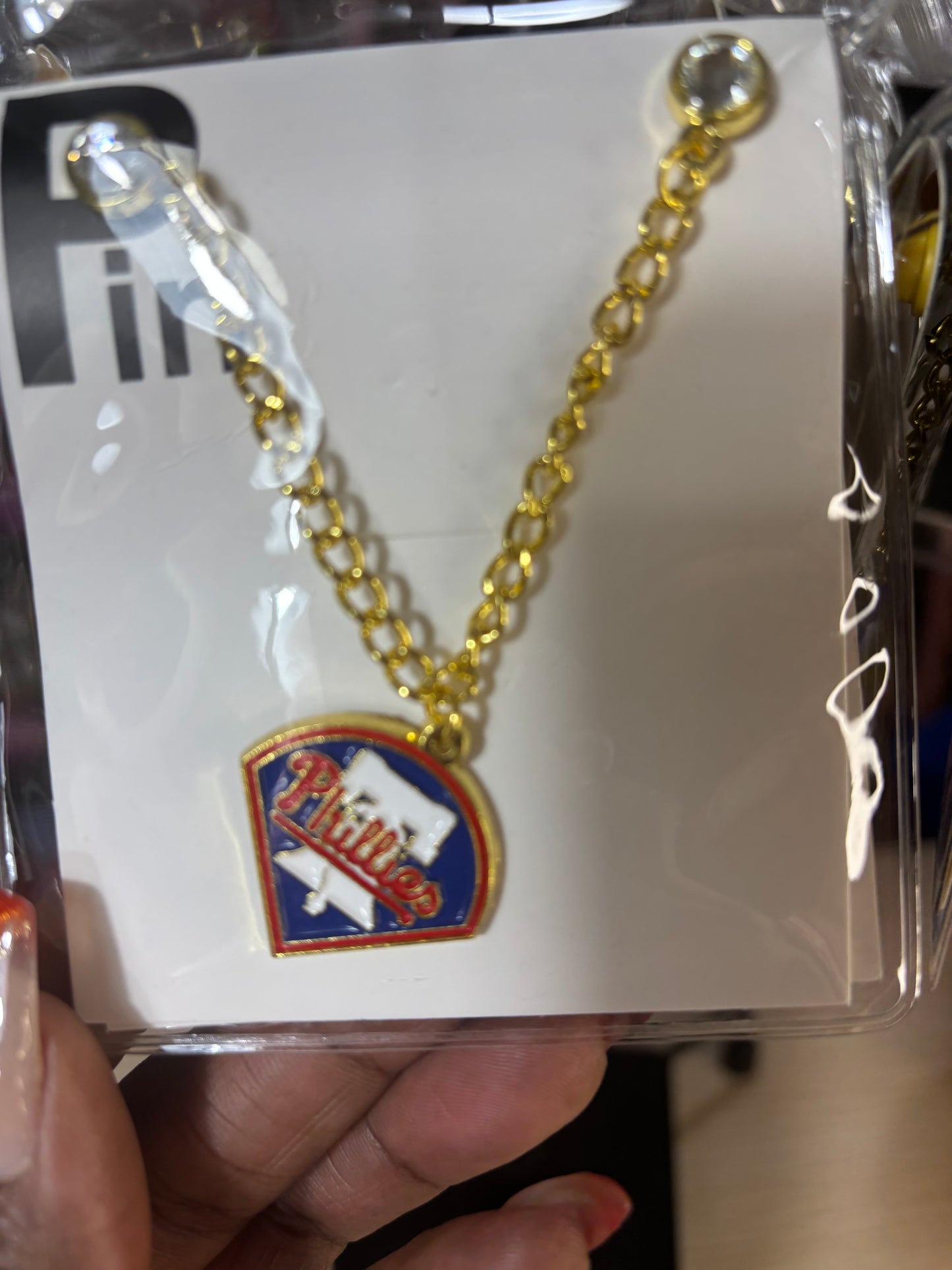 ✨ Hat Chain Pins – Add a Royal Touch to Your Style 👑