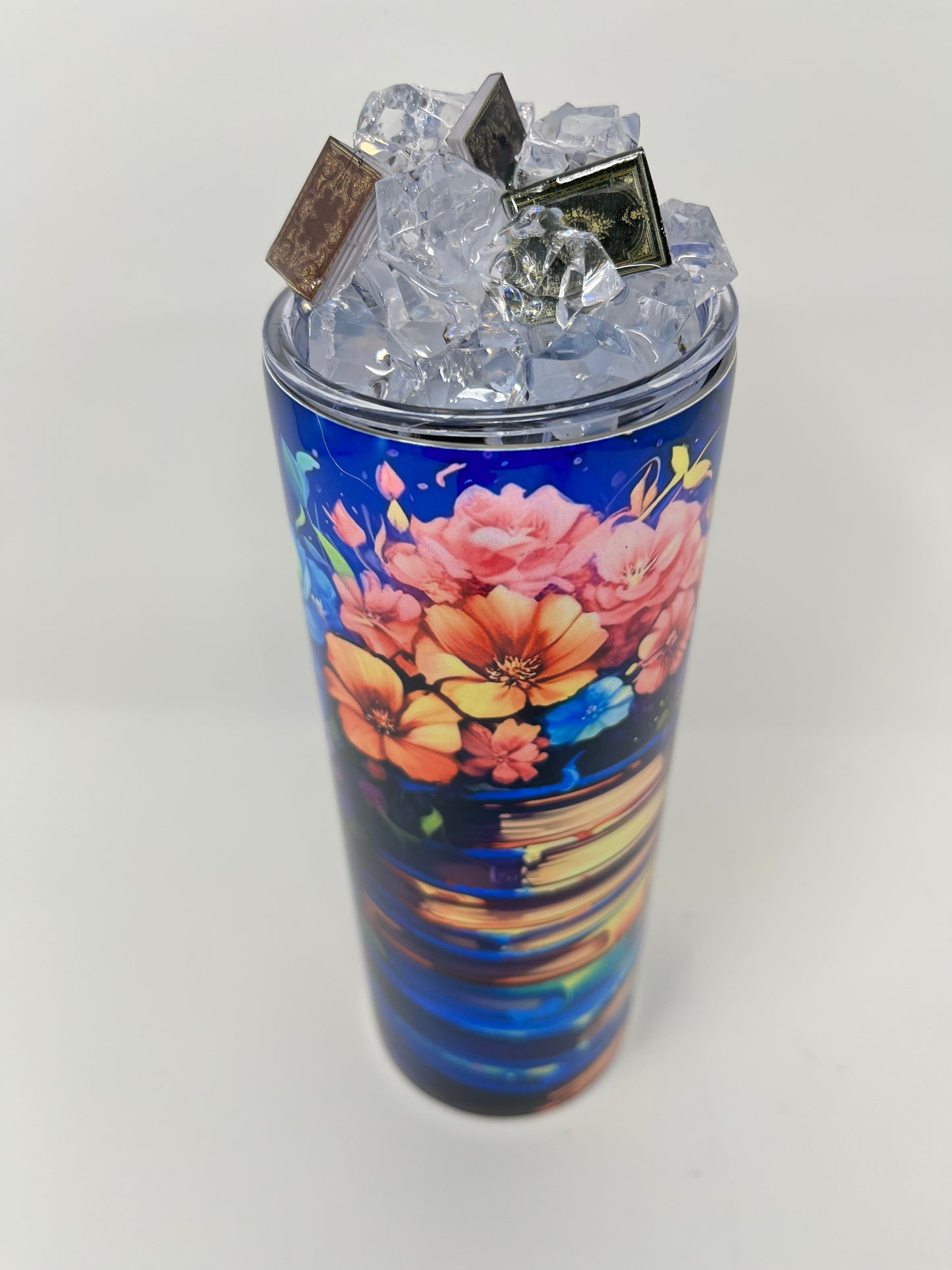 Enchanted Library 20 oz. Tumbler with 3D ice lid