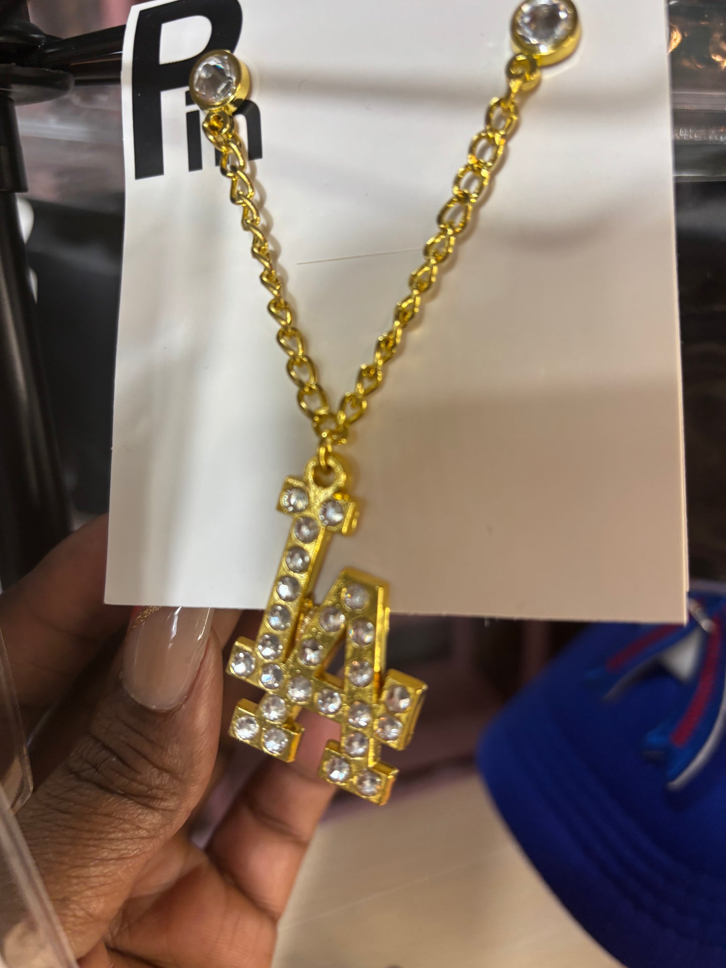 ✨ Hat Chain Pins – Add a Royal Touch to Your Style 👑