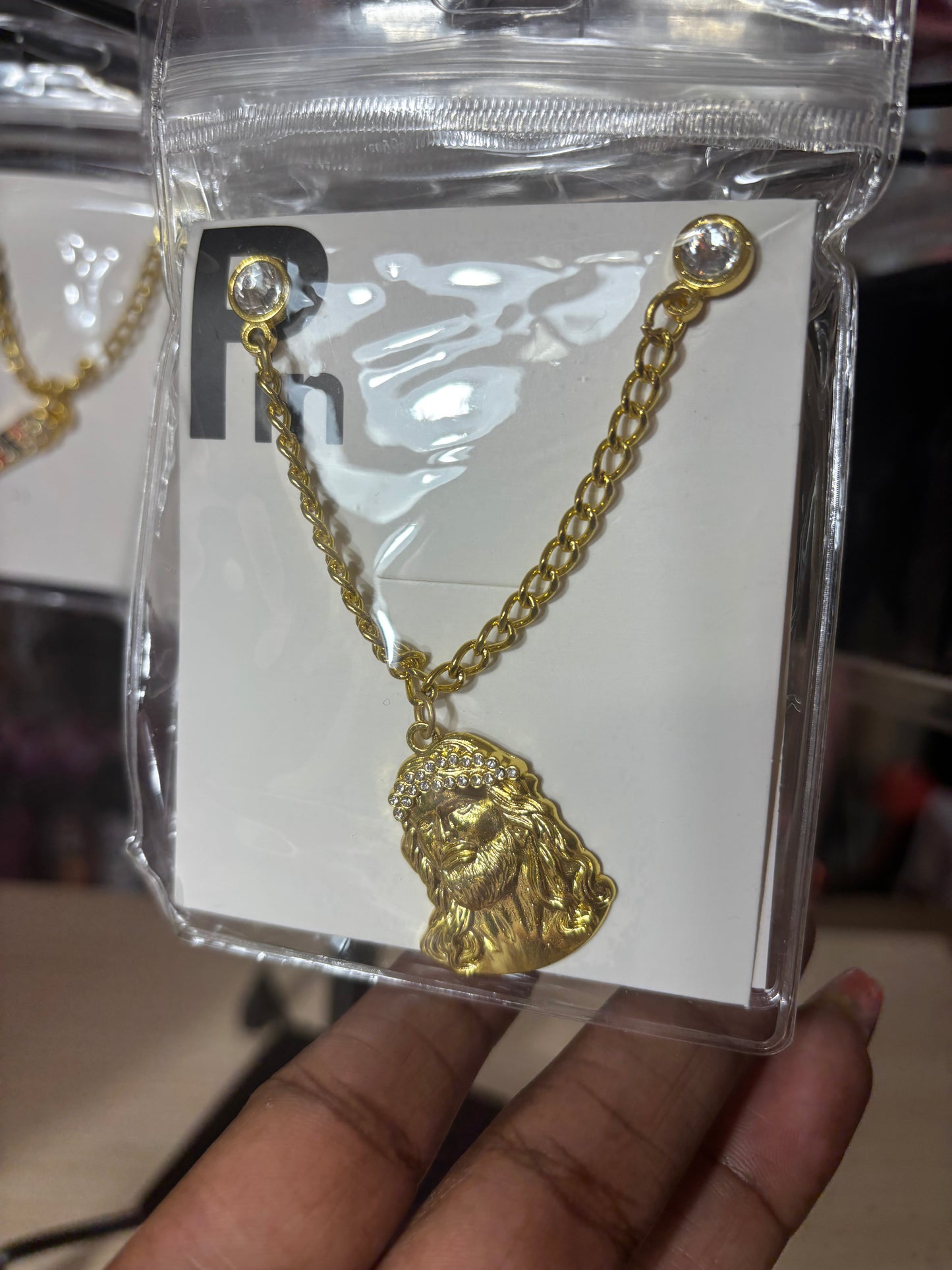 ✨ Hat Chain Pins – Add a Royal Touch to Your Style 👑